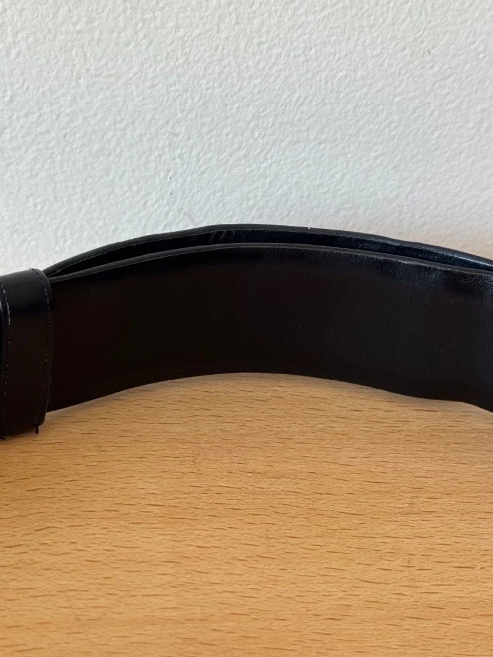 Vintage Judith Leiber Wide Black Leather Belt Ribbed Gold Tone Hinged Adjustable